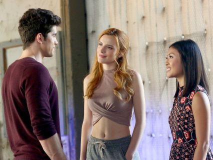 Paige Townsen's Beige Crop Top on Famous In Love
