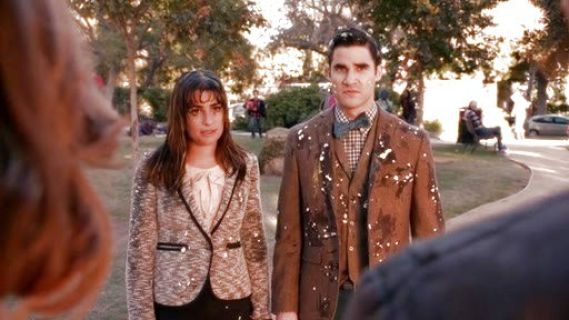 Rachel Berry's Roll-sleeve tee with bow on Glee