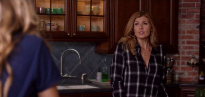 Rayna Jaymes's classic plaid shirt on Nashville