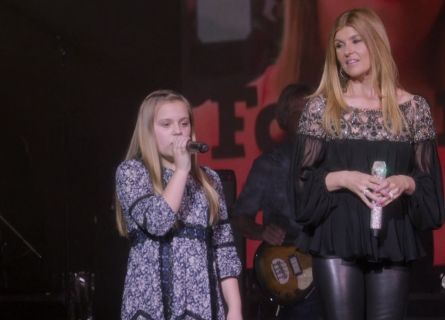 Rayna Jaymes's Peasant Top on Nashville