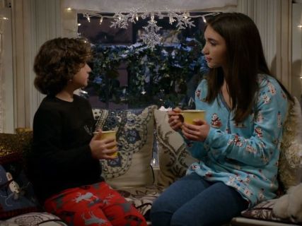 Riley Matthews's Thermal Knit Sleep Shirt on Girl Meets World