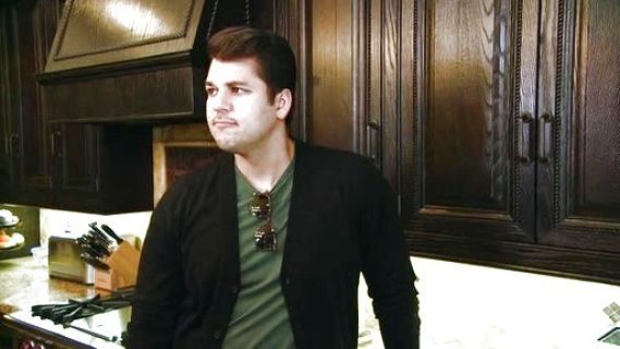 Rob Kardashian's Skull-Detail Fine-Knit Cashmere Cardigan on Keeping Up With The Kardashians