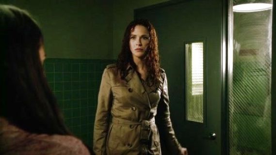 Rose's Cotton Trench Coat on Jane the Virgin