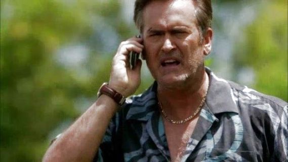 Sam Axe's Gold Necklace on Burn Notice