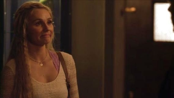 Scarlett O'connor's Bodycon Cropped Top on Nashville