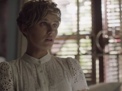 Scarlett O'connor's Cotton Eyelet Belted Shirtdress on Nashville