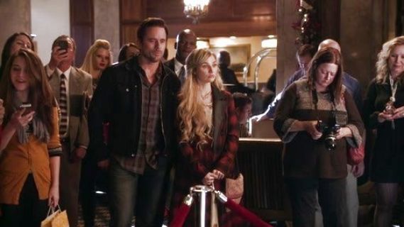 Scarlett O'connor's New Romantics Tie Knot Dress on Nashville