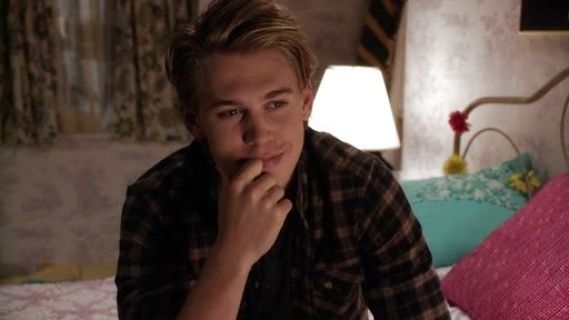 Sebastian Kydd's Chuck Taylor All Star Classic Boot on The Carrie Diaries
