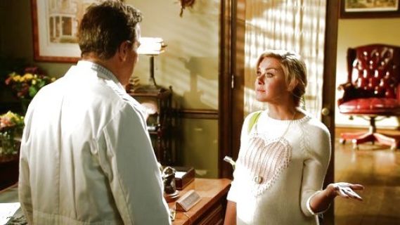 Shelby's Maternity Love Heart Sweater on Hart of Dixie