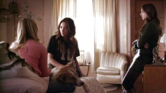 Spencer Hastings's Military Shirttail Romper on Pretty Little Liars