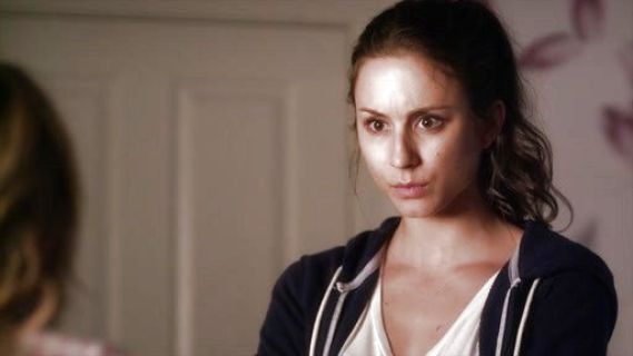 Spencer Hastings's Pocket T-Shirt on Pretty Little Liars