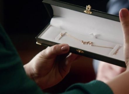 Susan Ross's Olive Leaf Vine Bracelet on Scandal