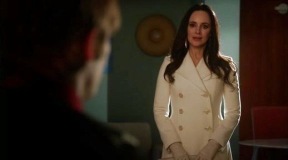 Victoria Grayson's Swing Walking Coat Ivory on Revenge