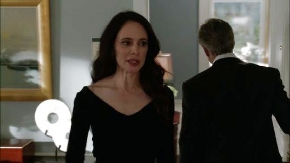 Victoria Grayson's Wool Knit-Top in Black on Revenge