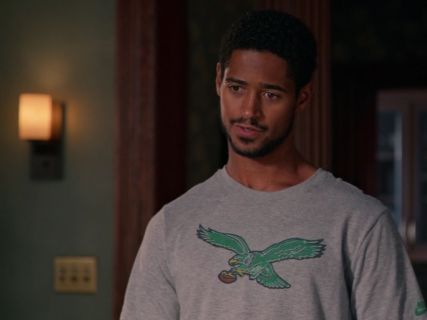 Wes Gibbins's Men's Philadelphia Eagles Historic Logo T-Shirt on How to Get Away With Murder