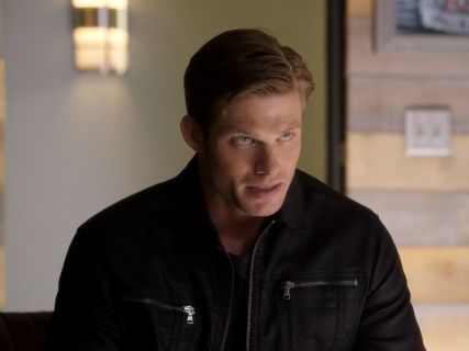 Will Lexington's Denim Zipper Jacket on Nashville