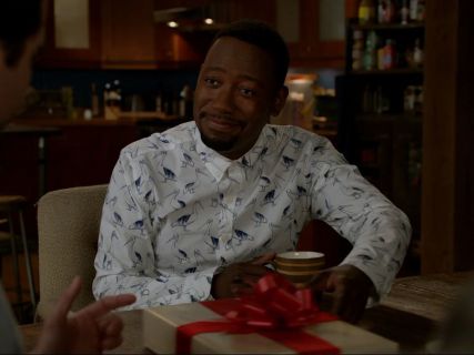 Winston Bishop's 'Pelican Party' Slim Fit Poplin Sport Shirt on New Girl