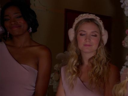 Zayday Williams's Ruffled One-Shoulder Gown on Scream Queens