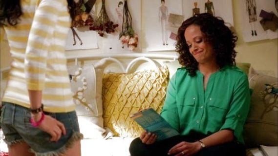 Zoila Diaz's Henley Tunic on Devious Maids