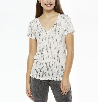 Basic V-Neck Tee