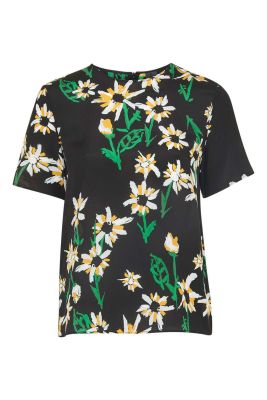 Boutique Daisy Tee