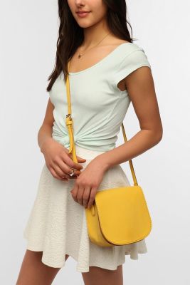 Classic Saddle Flap Crossbody Bag