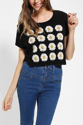 Daisy Cropped Tee
