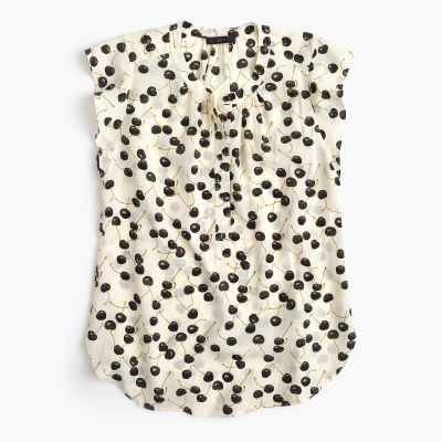 Flutter-sleeve top in cherry print