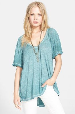 'Free Falling' Shirttail V-Neck Tee