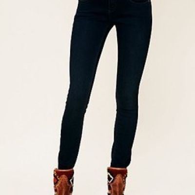 Light Weight Stretch Skinny Jeans