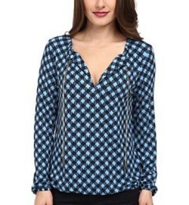Long Sleeve Dogtooth Chain Peasant Top