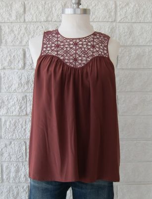 Lulu Top in Bordeaux