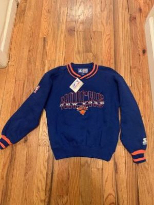 Starter - Vintage 90's New York Knicks Sweatshirt