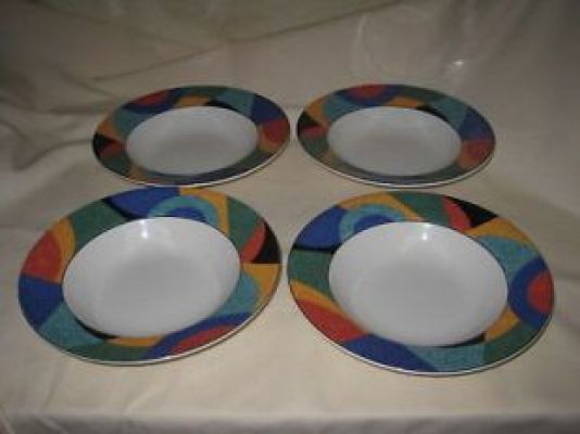Victoria Beale - 4 Accent 9019 Rimmed Soup Bowls