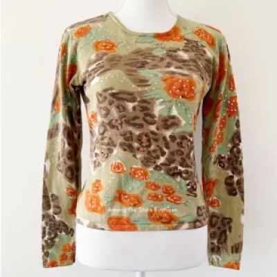 vin­tage - Silk Embellished Top