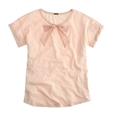 Roll-sleeve tee with bow