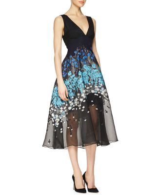 Scalloped Floral Lace Midi Dress