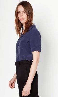 Short Sleeve Signature Shirt in Peacoat