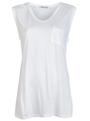 white t shirt