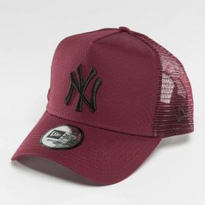New Era - Red Trucker Mesh Cap