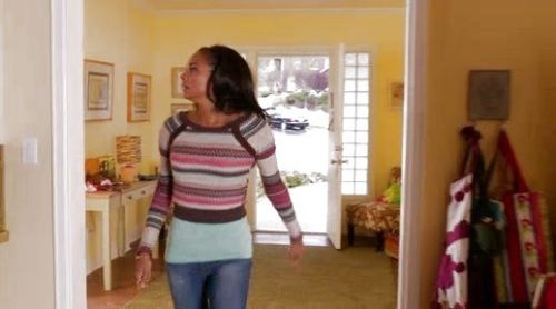 April Malloy's twinkle star pullover on Mistresses