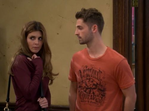 Ben Wheeler's Nashville Guitars T-Shirt on Baby Daddy