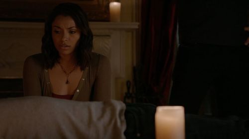 Bonnie Bennett's Copper Wire Wrapped Necklace on The Vampire Diaries