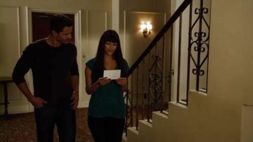 Cece Parekh's blouse on New Girl