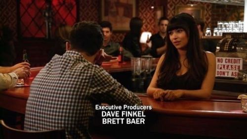 Cece Parekh's tank top on New Girl