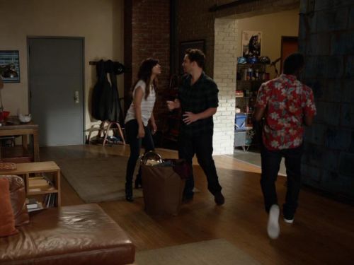 Cece Parekh's Transcend Verdugo Ultra Skinny Jeans in Black Shadow on New Girl