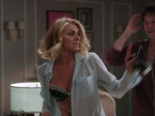 Chelsea's Micro Logo Band Push Up Bra with Lace on The Mindy Project