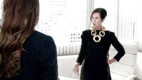 Diana Trout's Oversized Link Necklace on Younger