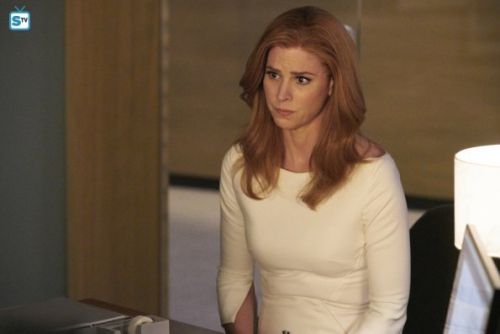 Donna Paulsen's Ardingly crepe peplum dress on Suits