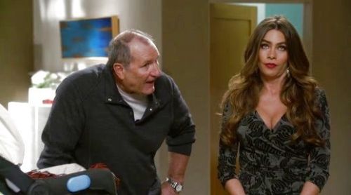 Gloria Pritchett's Filigree Print Top on Modern Family